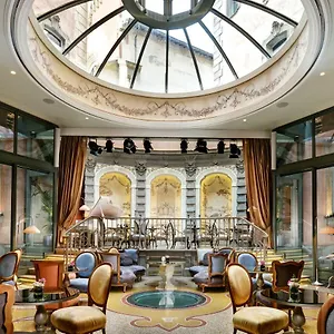 Отель Chateau Monfort - Relais & Chateaux *****